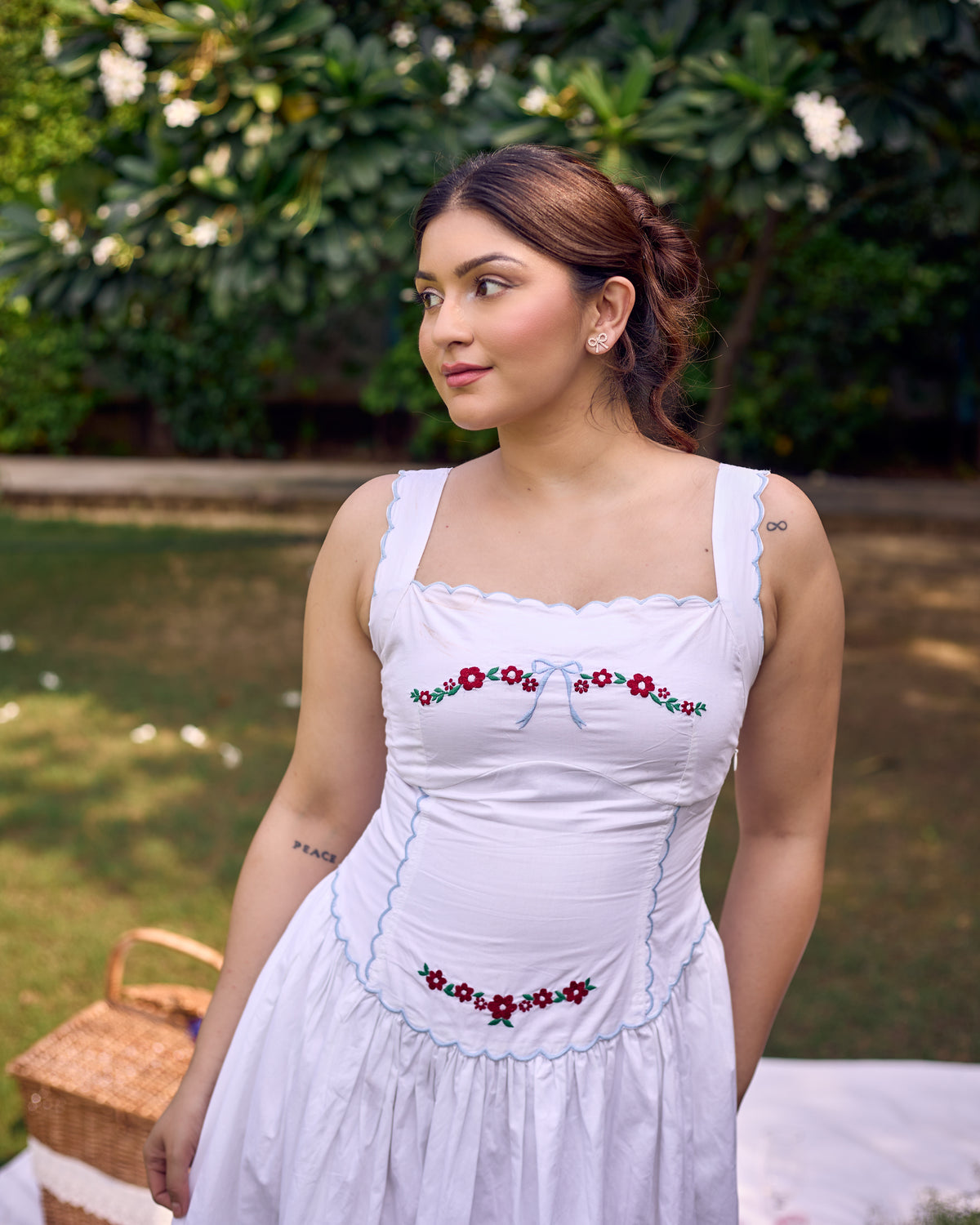 Mi Amore Embroidered Maxi Dress